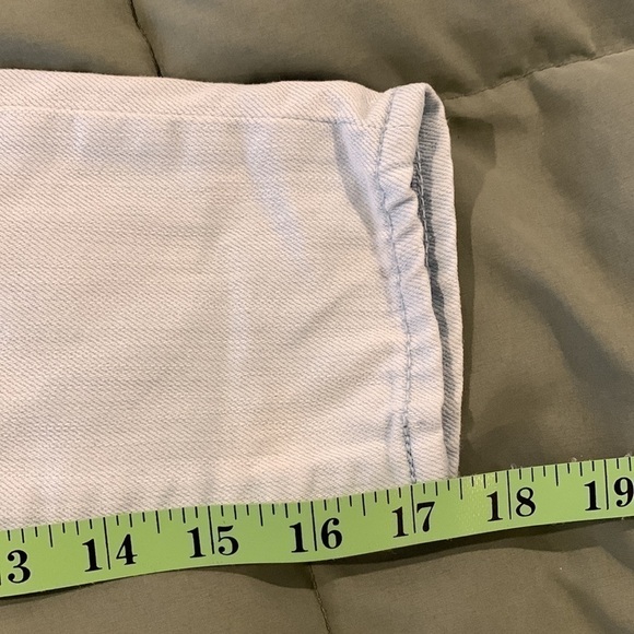 Little Girls Gap Disney Colab light wash jeans. Lightweight and great for spring - Picture 7 of 7